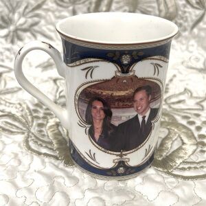 Royal Crest - the royal wedding edition exclusive